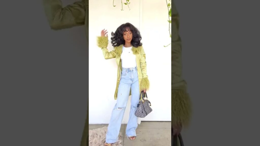 image for it's giving early 2000's it girl!💁🏾♀️ y2k outfit ideas to try this summer!! #shorts