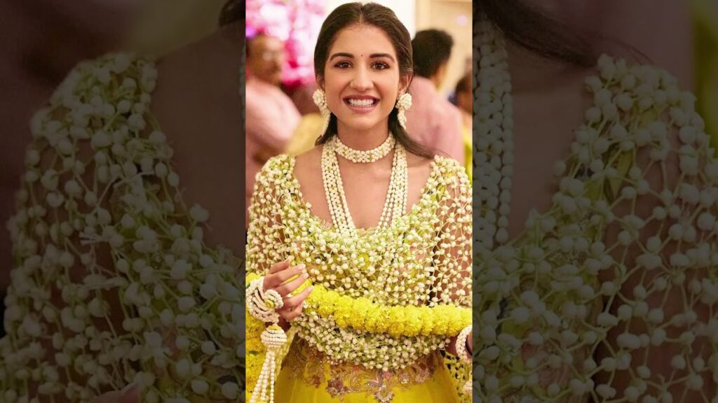 image for anamika khanna: the indian designer revolutionizing high fashion