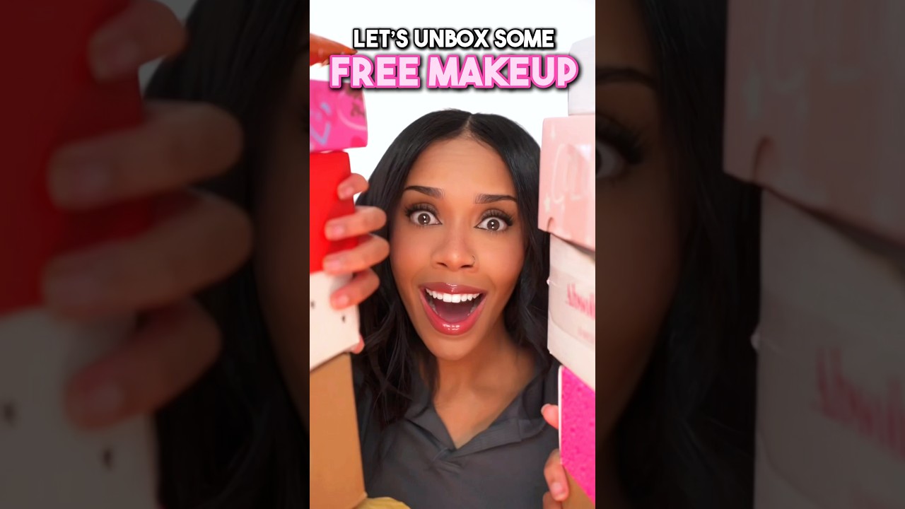 image for free makeup 😱unboxing what i get in a week of pr! 😍